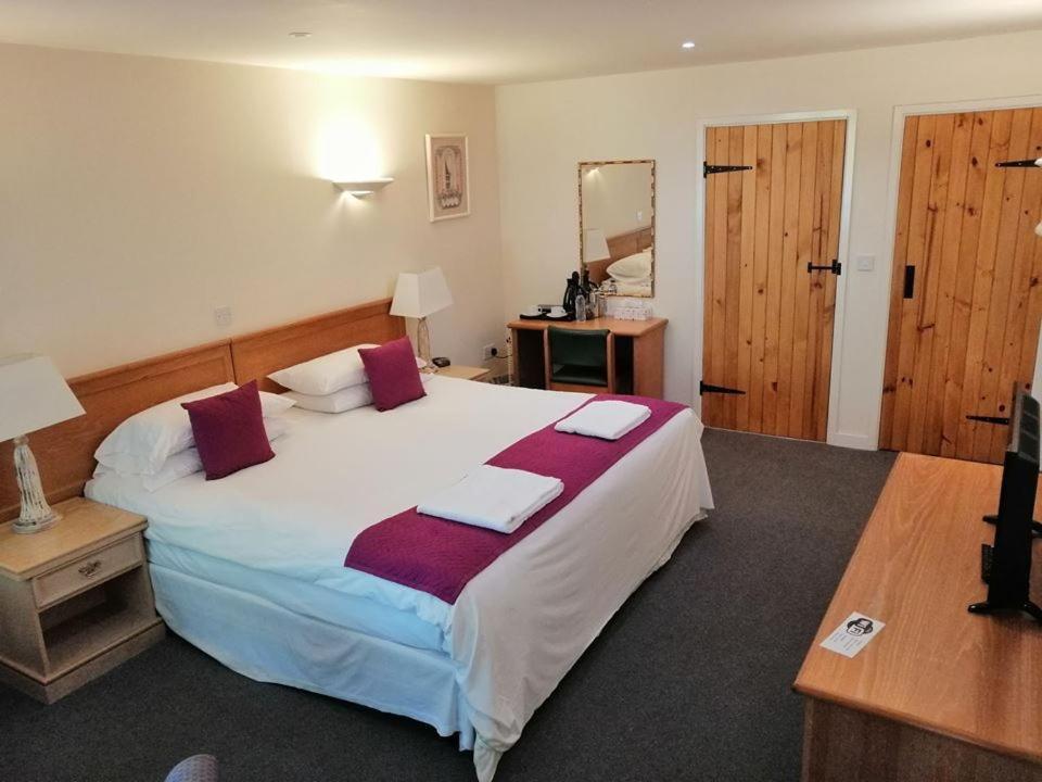 Hotel The Flying Fish Stables Ilminster Zimmer foto